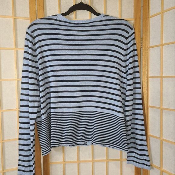 J.āJillāLgāPetĀ StripedāCardigan - Picture 4 of 14